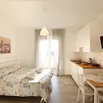 Casa Cielo&mare בית הארחה 4*